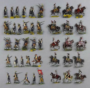 Lot De 100 Figurines En étain Plat Peint, Soldats Contemporains Français